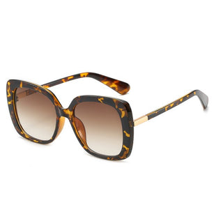oversized tortoiseshell sunglasses