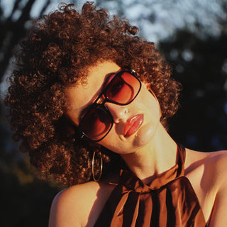 woman wearing tortoiseshell aviators